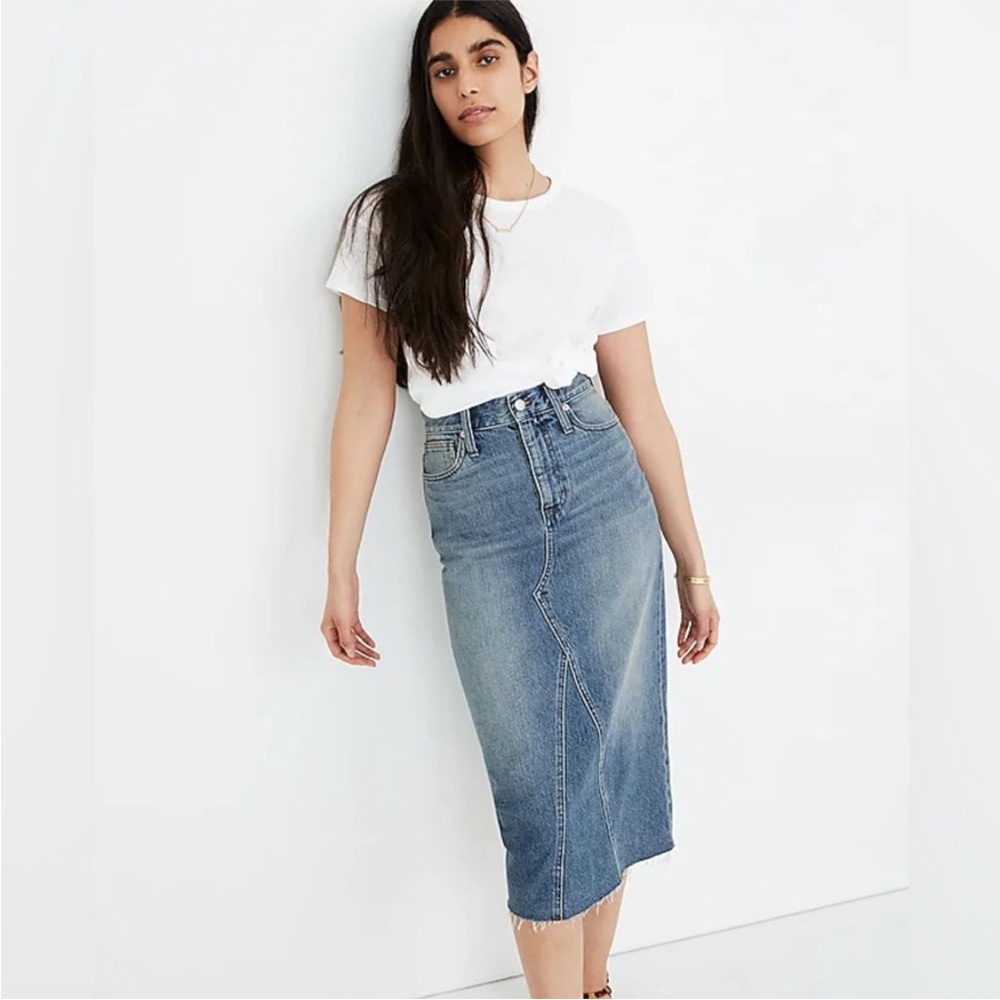 Madewell | Jean Denim Skirt Rigid Midi Skirt in Camille Wash Size 25 Raw Hem